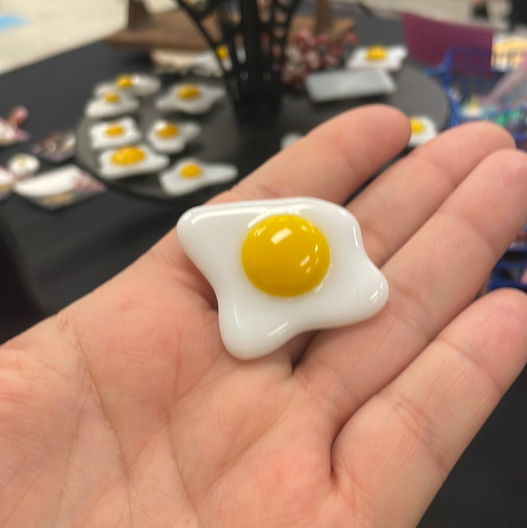 M-egg-nets